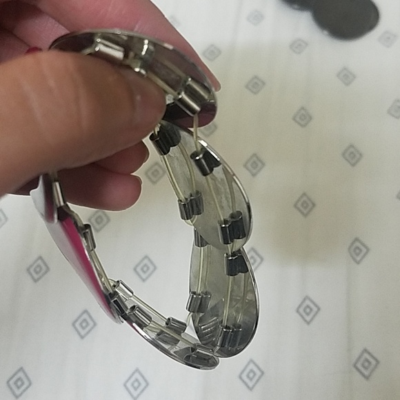 Bracelets - Picture 4 of 4